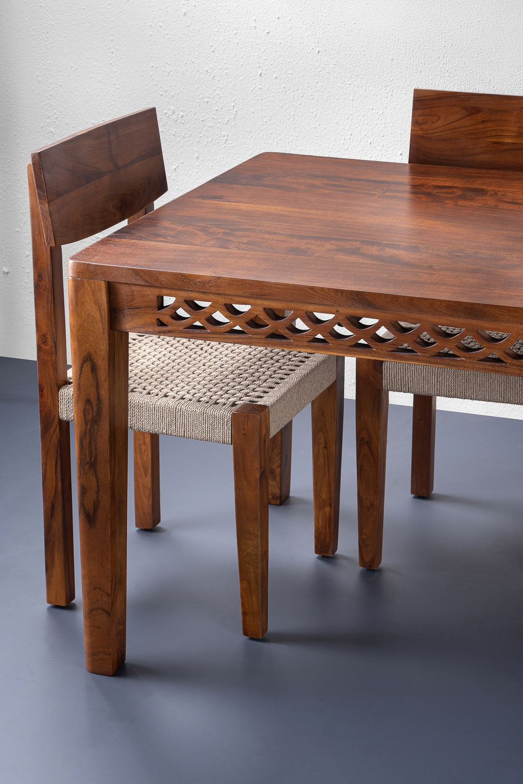Kona Dining Table