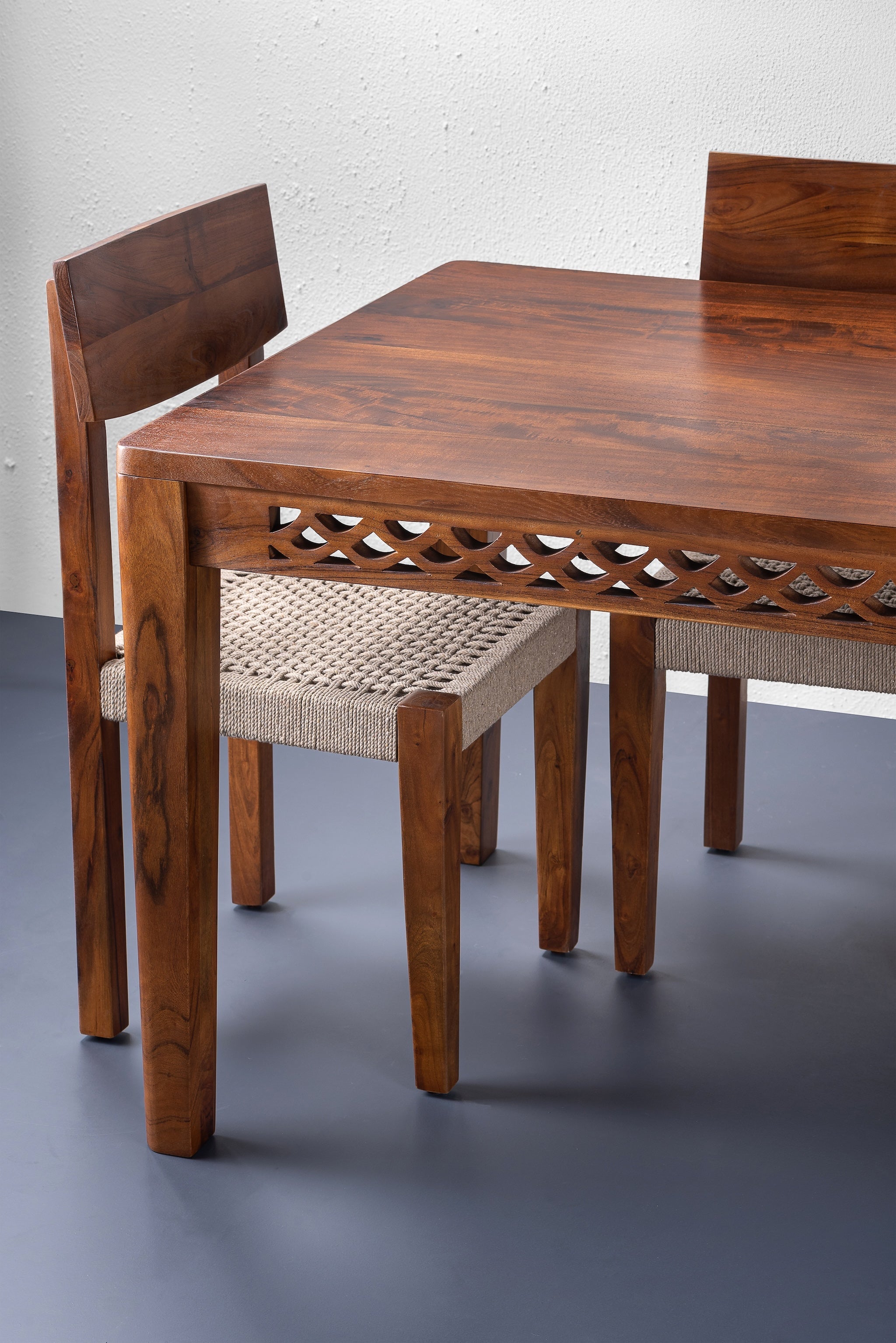 Kona Dining Table